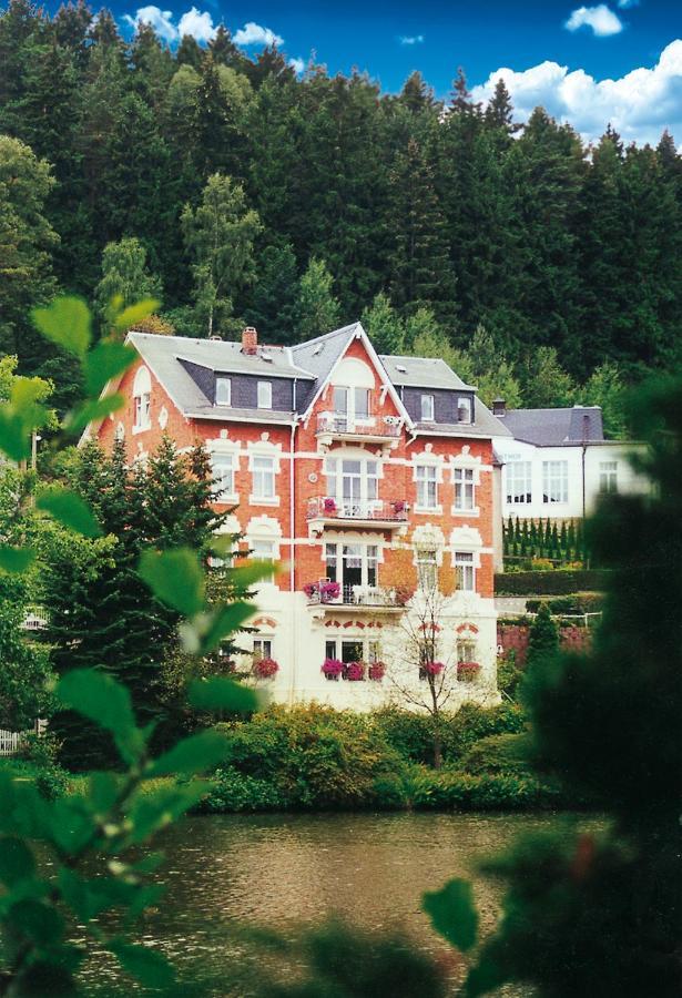 Hotel-Pension Schloss -Miramar บัดเอลสเตอร์ ภายนอก รูปภาพ