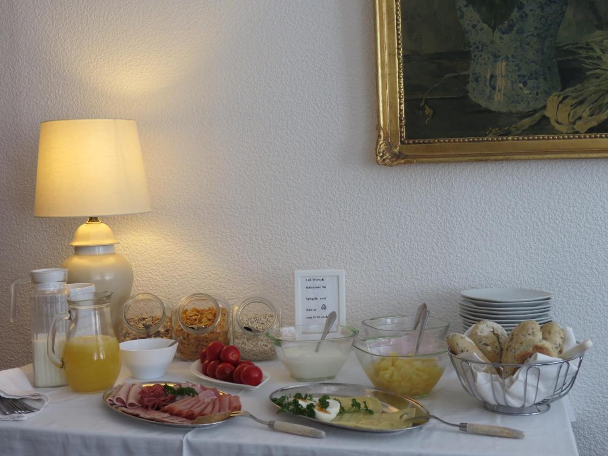 Hotel-Pension Schloss -Miramar บัดเอลสเตอร์ ภายนอก รูปภาพ